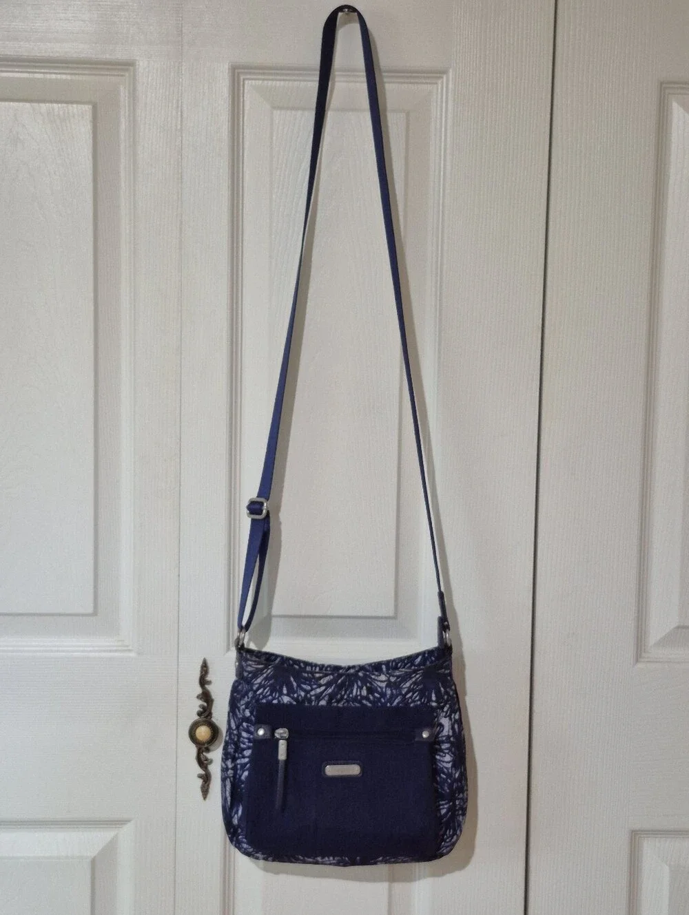 Baggalini Day trip Hobo Crossbody Bag In Navy Blue Floral